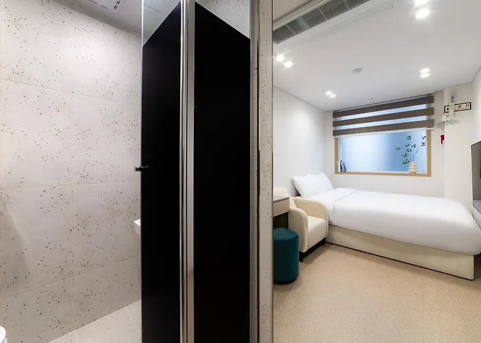 Lazy Tiger Hotel Seoel