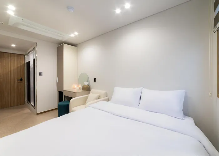 Lazy Tiger Hotel