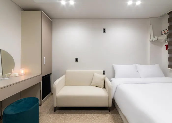 Lazy Tiger Hotel 2*