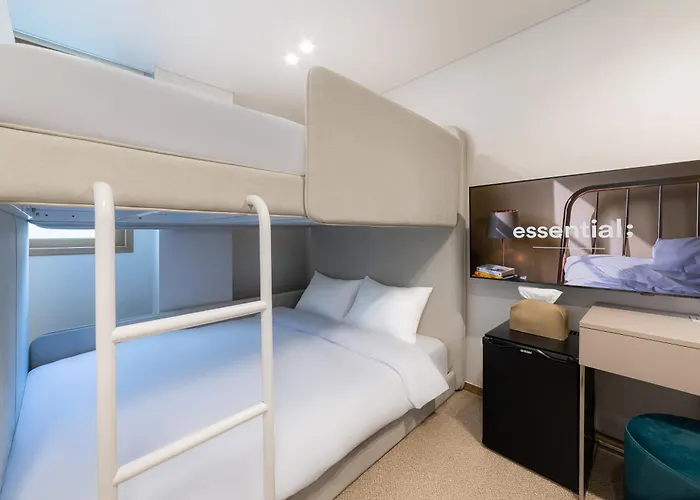 Lazy Tiger Hotel 2*